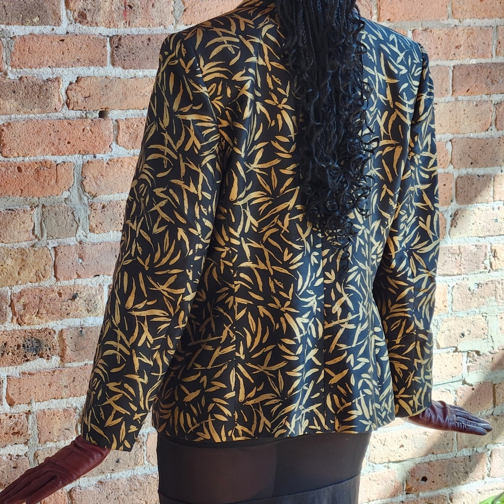 Structured Black/Gold Blazer Jacket - image 5